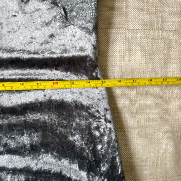 Guess Grey Lace Trim V-Neck Velour Party Nada Mini Dress- Sz- M - Picture 14 of 16